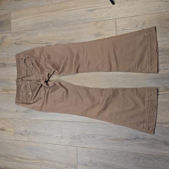 Sanctuary tan khaki bell bottom flare pants, size 27 - Picture 5 of 10